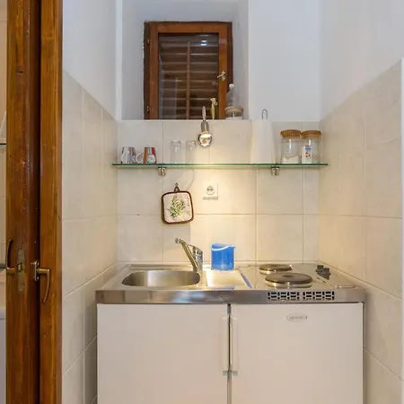 Sunny Mara Apartment