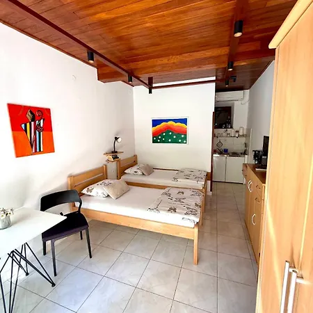 Sunny Mara Apartment